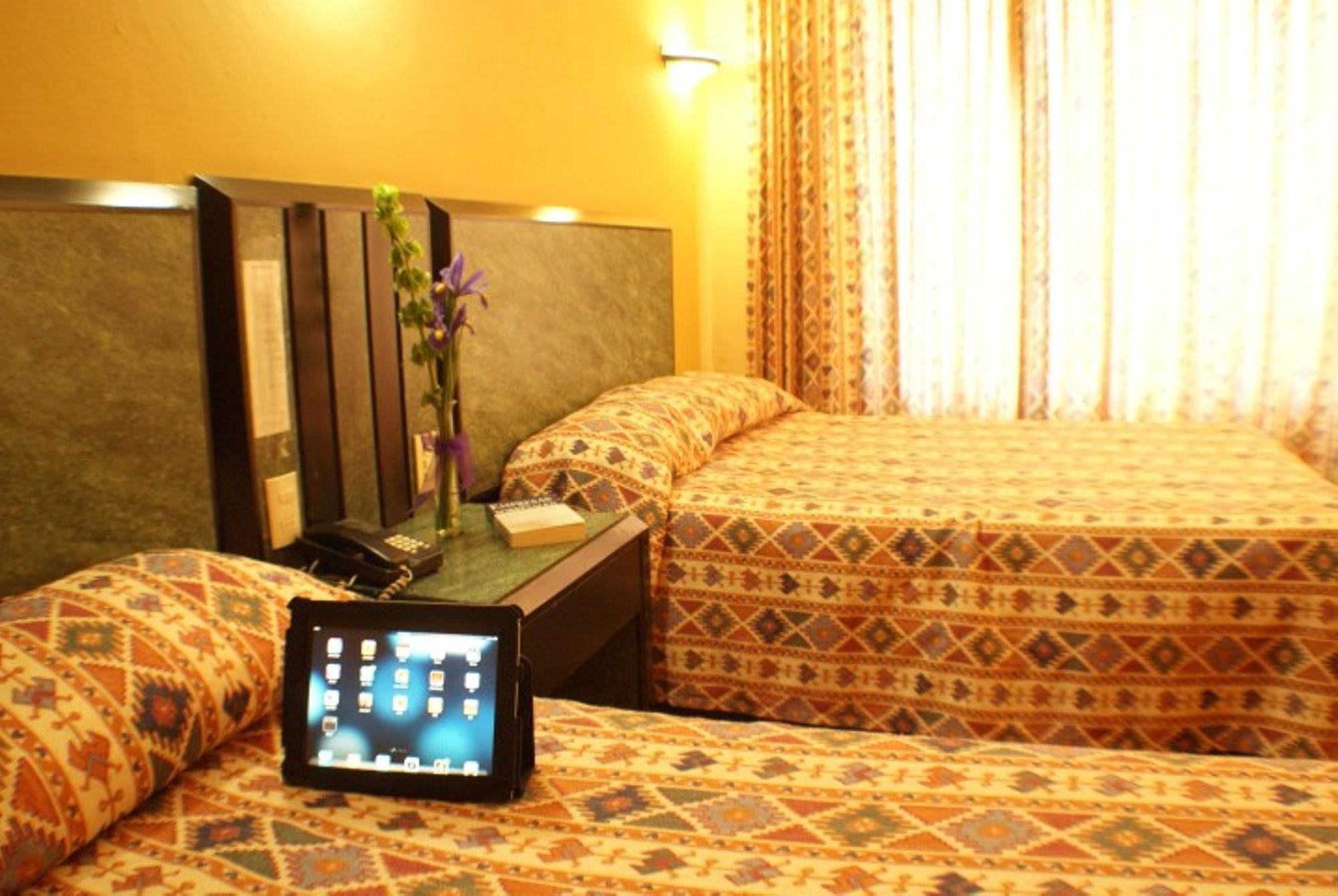 Hotel Universo Guadalajara Dış mekan fotoğraf
