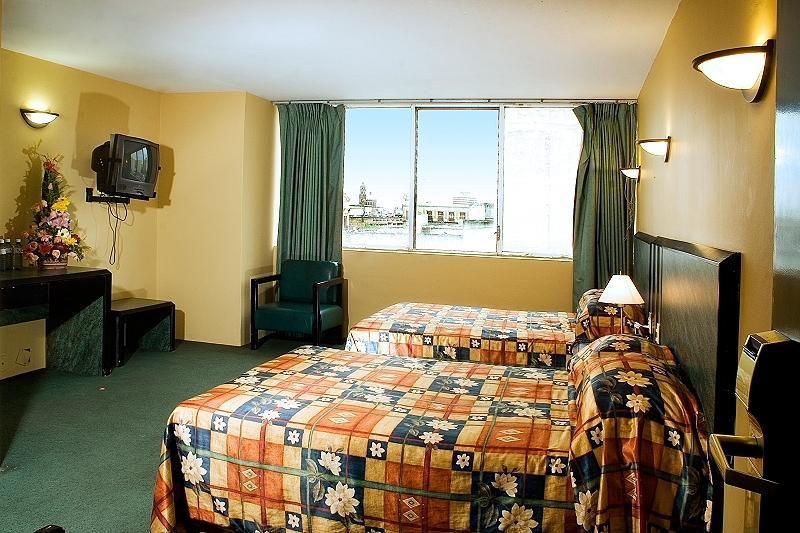 Hotel Universo Guadalajara Dış mekan fotoğraf